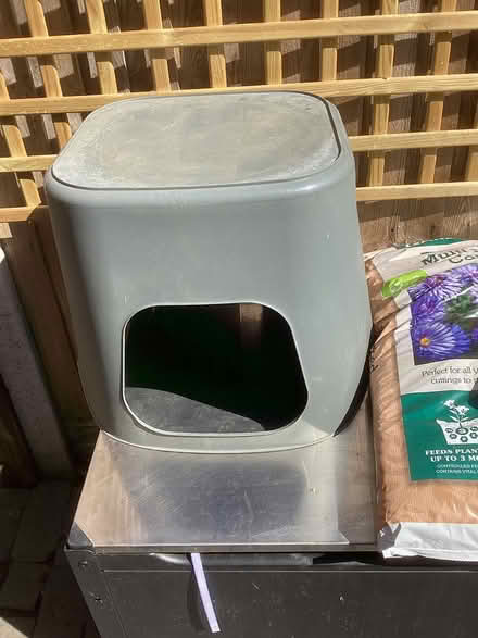 Photo of free Litter tray cover /hood (Market Harborough) #1