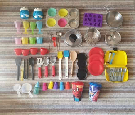 Photo of free IKEA play kitchen + accessories (High Barnet) #3