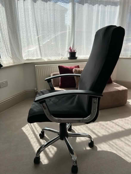 Photo of free office chair (Sunnyhill Derby) #3