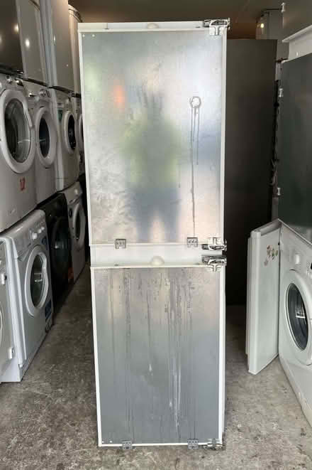 Photo of free Integrated fridge freezer (SE17) #4