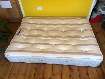 Photo of free Luxury 1200 Pocket Sprung Insignia Belgravia mattress (Malvern Link WR14) #1