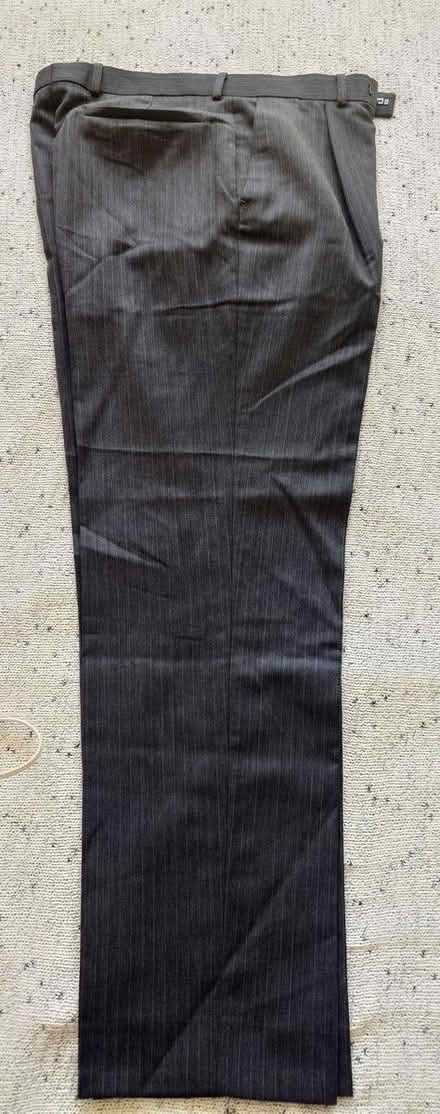 Photo of free Men's trousers 32"W, 31" L (West Bedhampton) #1