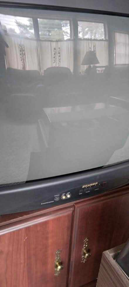 Photo of free Old television (Hyde Park, near Greenfields) #1