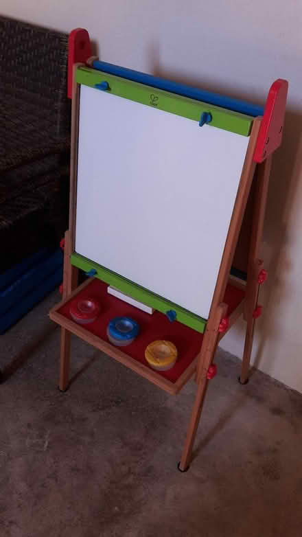 Photo of free Kid's Easel (White/Blackboard) (Queenstown, near MRT) #1