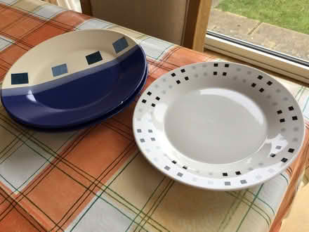Photo of free Selection Of Crockery Items (CT2) #2