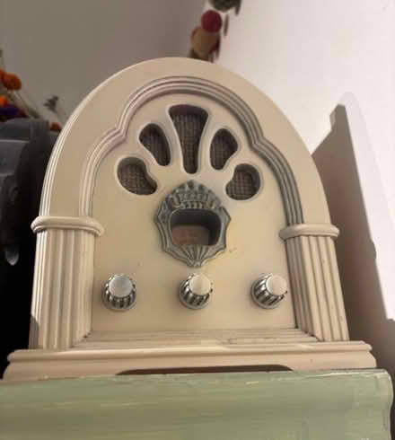Photo of free Old radio (SY1) #1