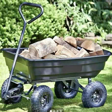 Photo of Old Garden Truck/Trolley (Loughborough LE11) #1