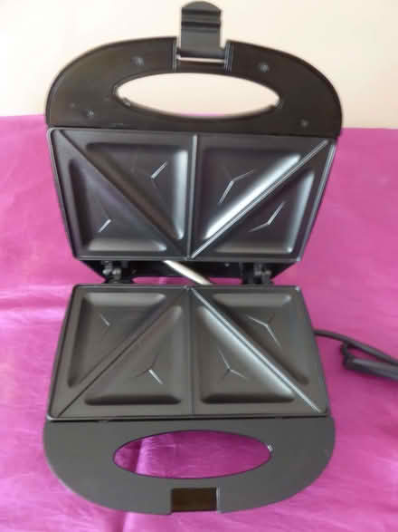 Photo of free House Clearance George Sandwich Toaster GST301B-19 Black (Birchwood LN6) #2