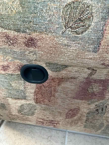 Photo of free Reclining chair and settee (Chapel-en-le-Frith SK23) #3
