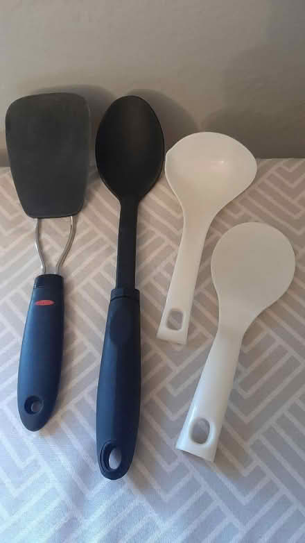 Photo of free Kitchen utensils (Bloor St W & South Kingsway) #1