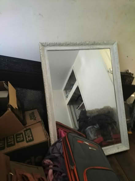 Photo of free Lage wall Mirror (rochford SS4) #1
