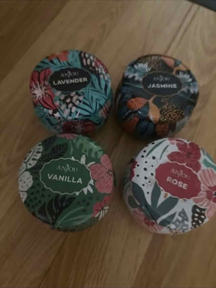 Photo of free 4 small metal pots (empty) (KT1 Kingston upon Thames) #1
