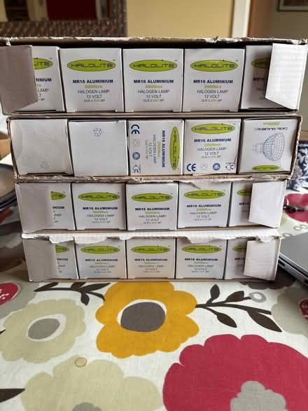 Photo of free MR16 lamps, 12v, 50w - 20 of them! (Loudwater HP10) #1