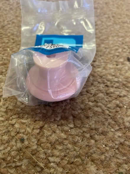 Photo of free 1 x pink cupboard handle (Waterlooville PO8) #2