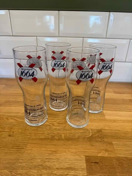 Photo of free 4 pint glasses (Wood Green N22) #1