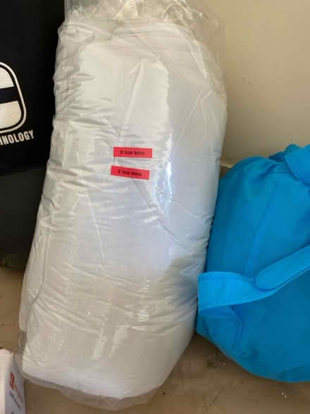 Photo of free King Duvets - 9 tog and 3 tog (Dunfermline KY11) #1