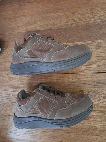 Photo of free Drew Womens Walking Shoes (Seattle: N. Greenwood) #2