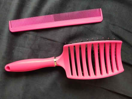 Photo of free Pink hairbrush and comb (Alcester Lanes End B13) #2