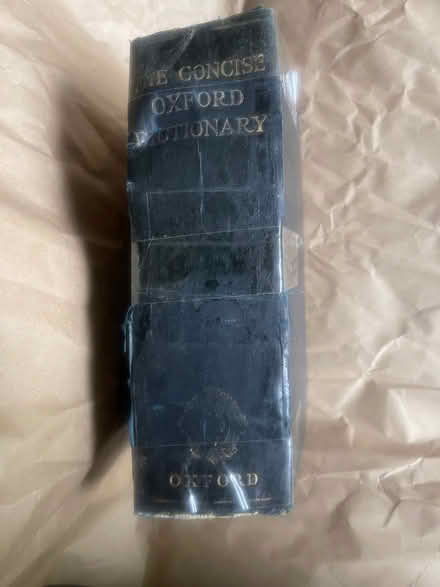 Photo of free Concise Oxford Dictionary 1952 (Finsbury Park N4 2QQ) #1