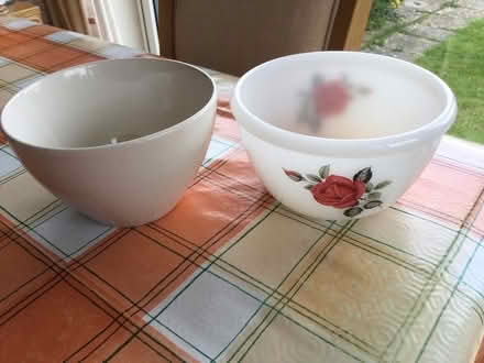Photo of free Selection Of Crockery Items (CT2) #3