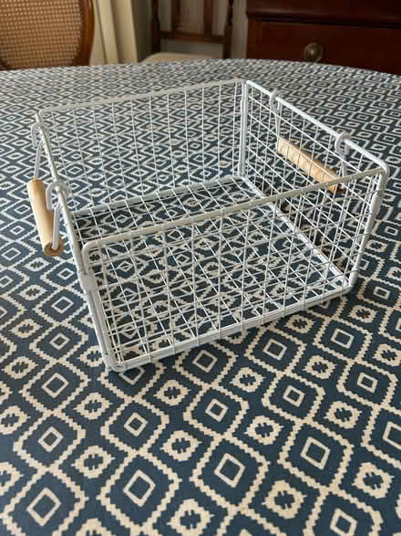 Photo of free Small square wire basket (New Malden KT3) #1