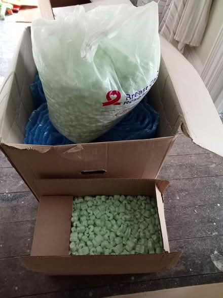 Photo of free Large box and packaging (Torquay - Torre) #1
