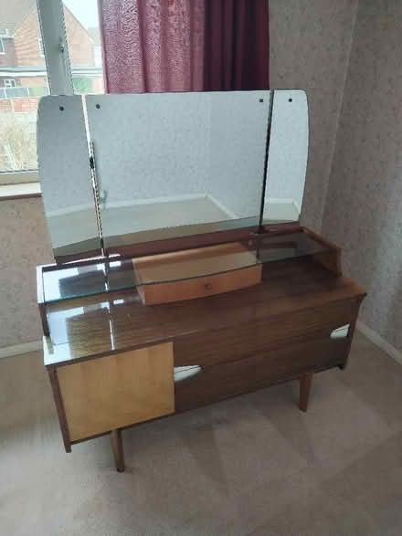 Photo of free 1950's dressing table with 3 way mirror (Longlevens GL2) #1