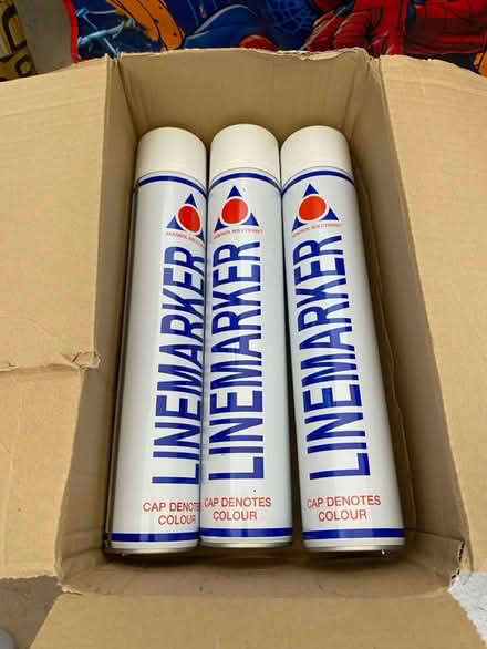 Photo of free 3 cans for white lines (Dunfermline KY11) #1