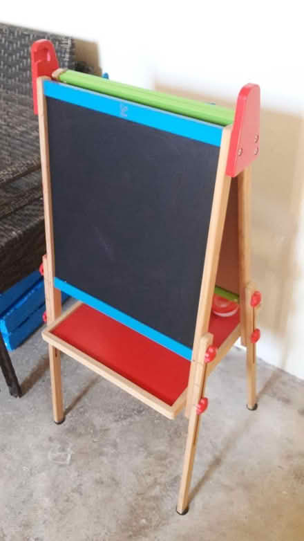 Photo of free Kid's Easel (White/Blackboard) (Queenstown, near MRT) #2