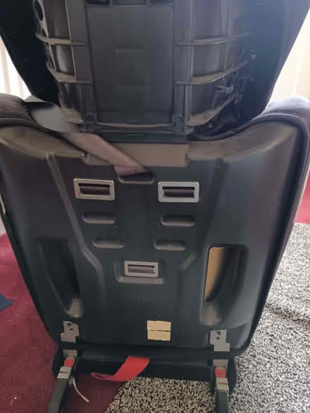 Photo of free car seat- isofix - kiddicare (The Rock TF3) #4