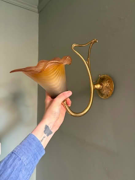 Photo of free 4 x Vintage glass wall lights (RG30) #1