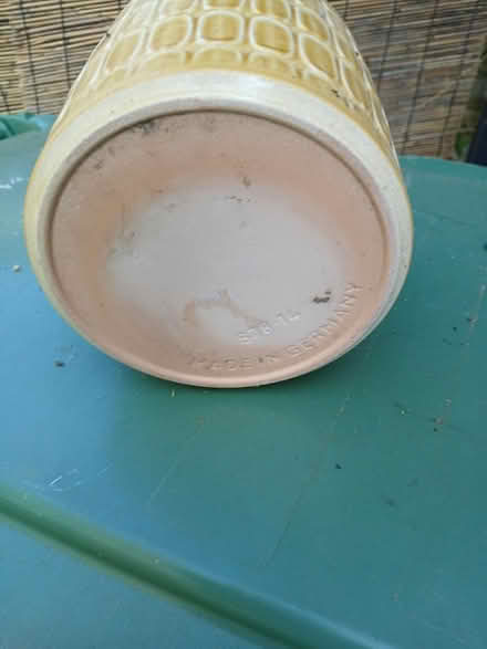 Photo of free Yellow plant pot (TW12) #2