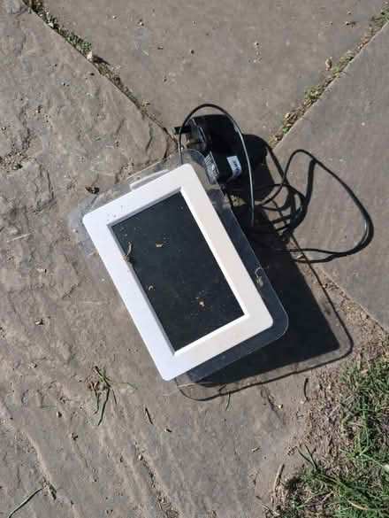 Photo of free Electric photo screen (Horsham Roffee) #1