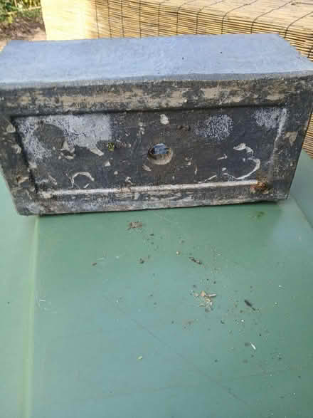 Photo of free Slate style planter (TW12) #2
