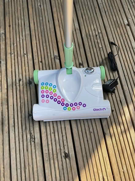 Photo of free G Tech Rechargeable electric broom Model SW19 (Crown Wood RG12) #3