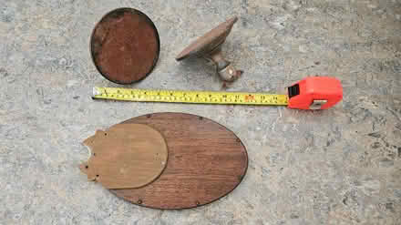 Photo of free Small oval mirror, wood frame (63124, near STL Galleria) #2