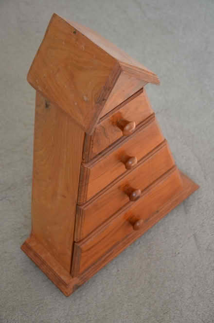 Photo of free wooden cabinet (Pant SY10) #1