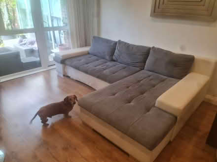 Photo of free Sofa bed wi. storage under leftside (SW8) #2