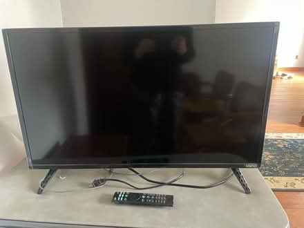 Photo of free 32 inch Vizio TV (Berkeley Heights) #1
