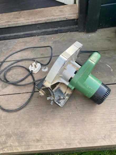 Photo of free Hand circular saw (Ripon HG4) #2
