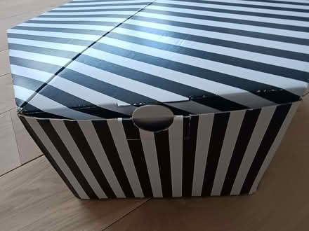 Photo of free M&S Stripy Hat Box. Cardboard. Still sturdy. (Risinghurst OX3) #4