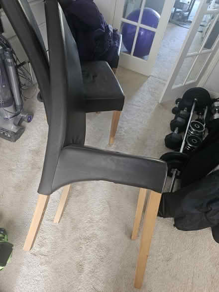 Photo of free Dinning Chairs (RH12) #1