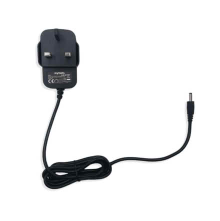 Photo of 5 volt plug for Bush radio (Lewes) #1