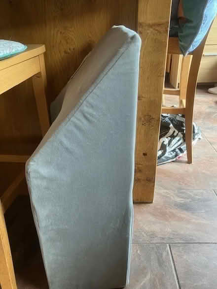 Photo of free foot rest (Thingwall CH61) #1