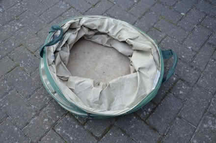 Photo of free garden rubbish collctor (Pant SY10) #2