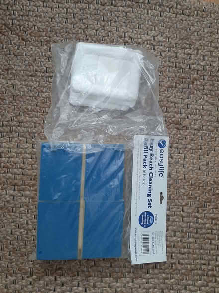 Photo of free Easy Reach cleaning - refills (Wheathampstead AL4) #1