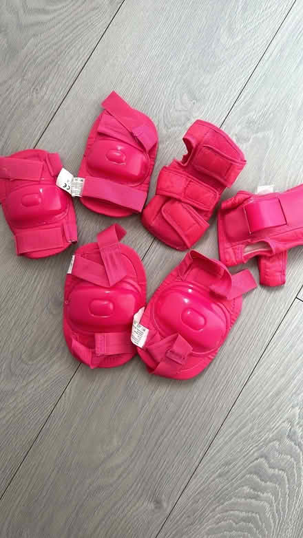 Photo of free Kids elbow knee & hand pads (Highgate London) #1