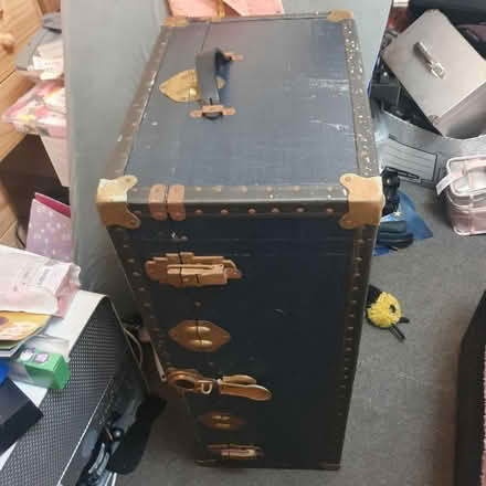 Photo of free Vintage Trunk (TW7) #2