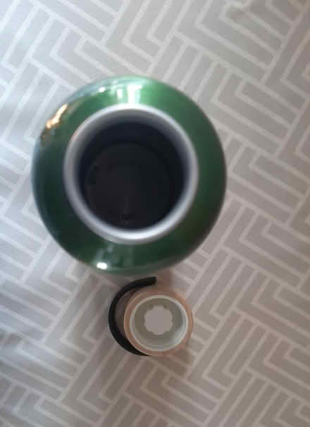 Photo of free New water bottle (Bloor St W & South Kingsway) #3