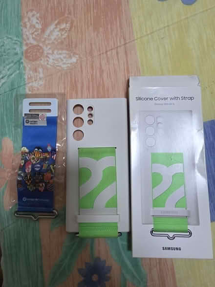 Photo of free S22 ultra silicone cover with strap (Taiseng mrt, mount batten mrt) #1